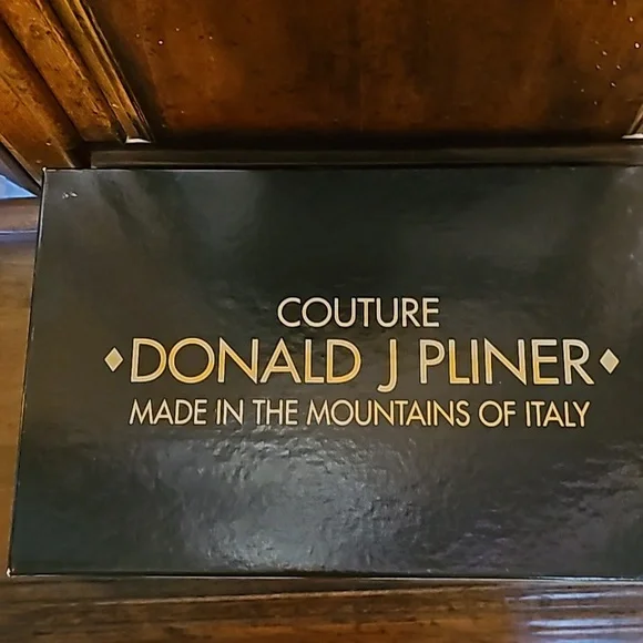 DONALD J. PLINER - Black/Silver Metallic Gator Print Kitten Heel mule 7M NIB - Picture 6 of 6